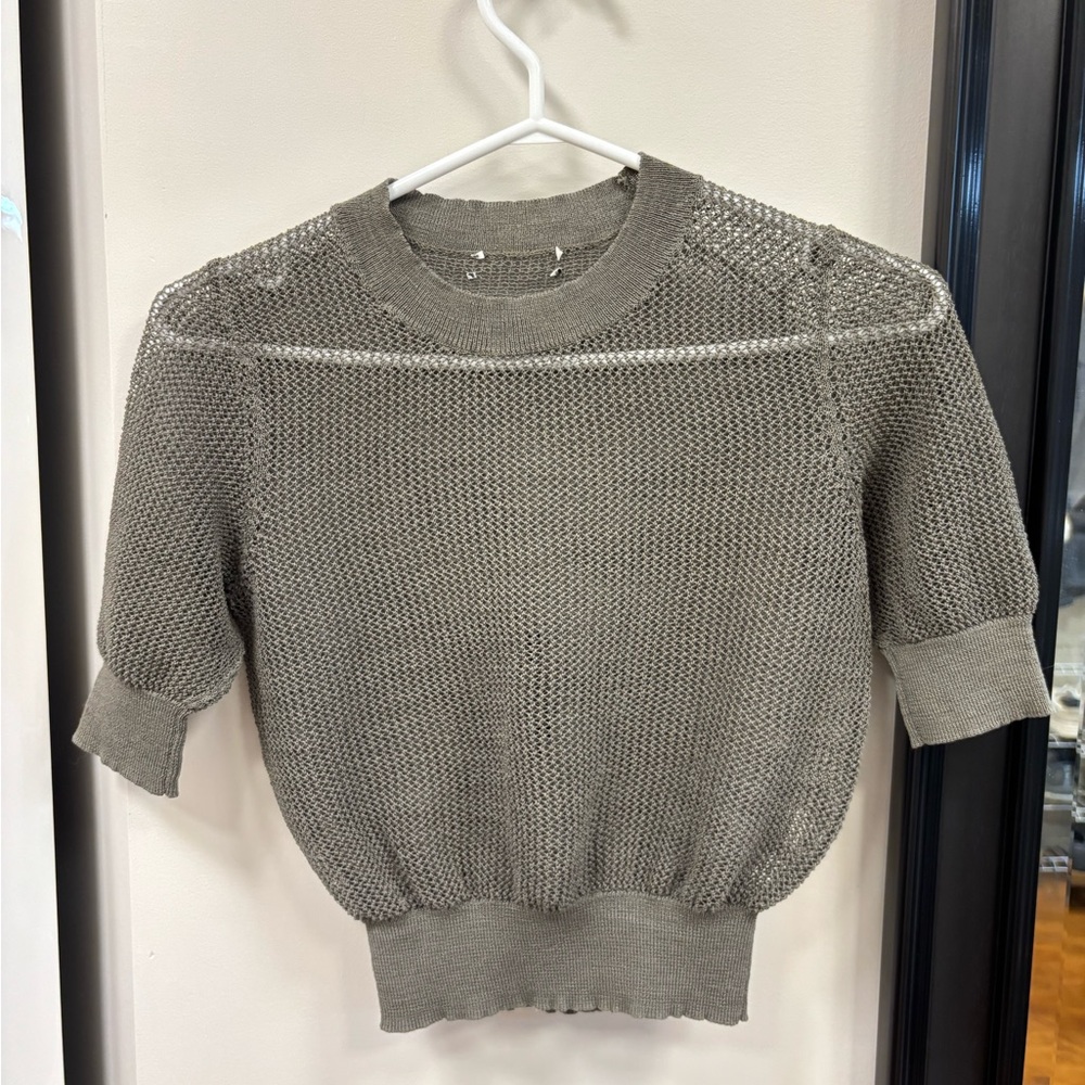 Aritzia Babaton Lucida Olive green shirt